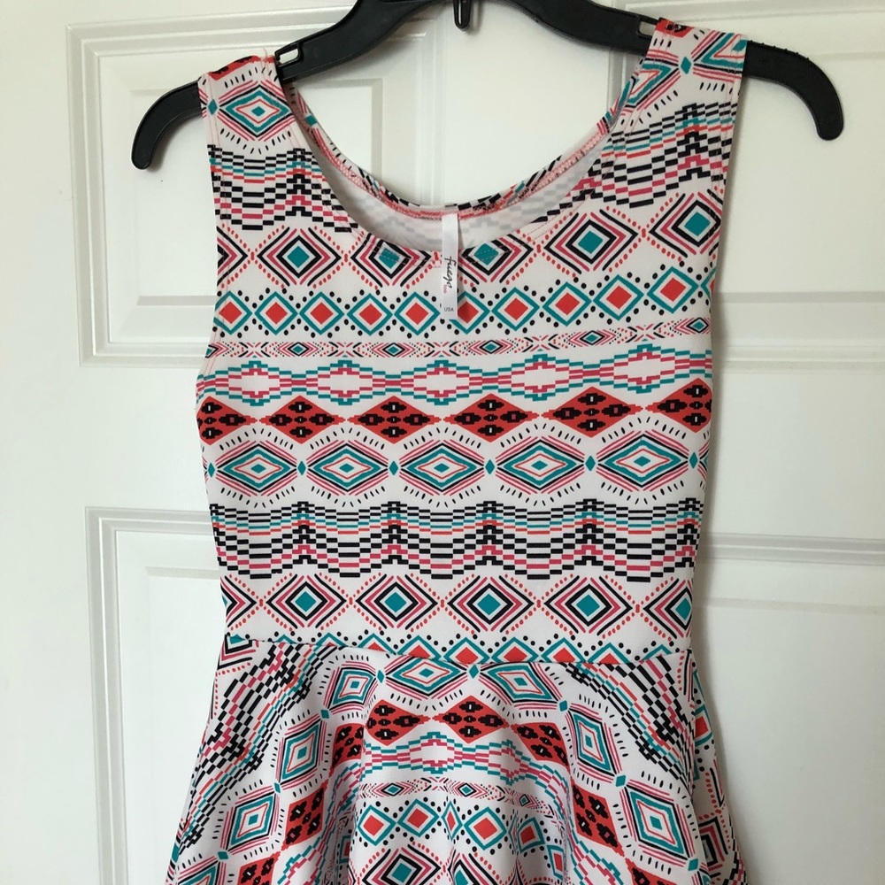 Multi-colored Peplum Top 💕